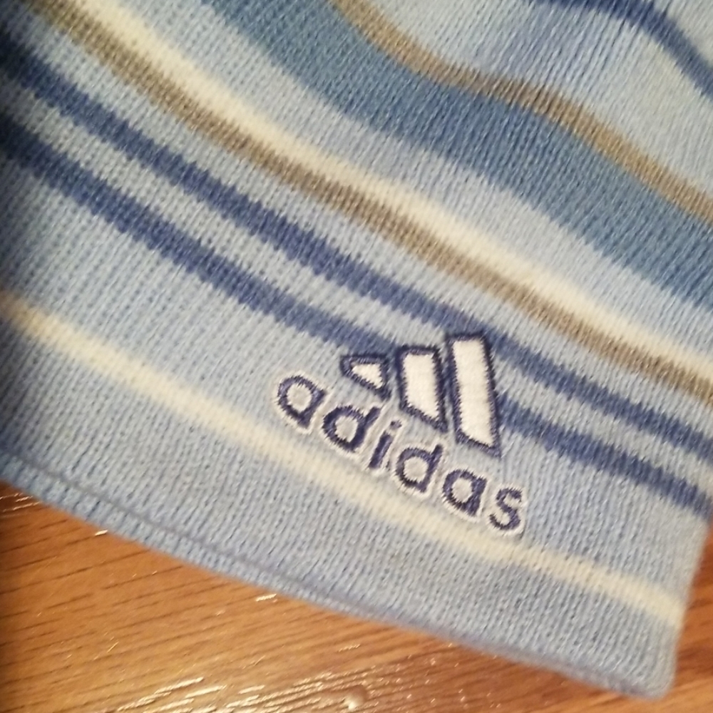 Adidas‎ reversible beanie - Picture 2 of 8